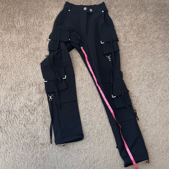 Maniere De Voir Black High-Rise Women’s Cargo Nylon Blend Utility Pants Size 6 - Picture 14 of 15